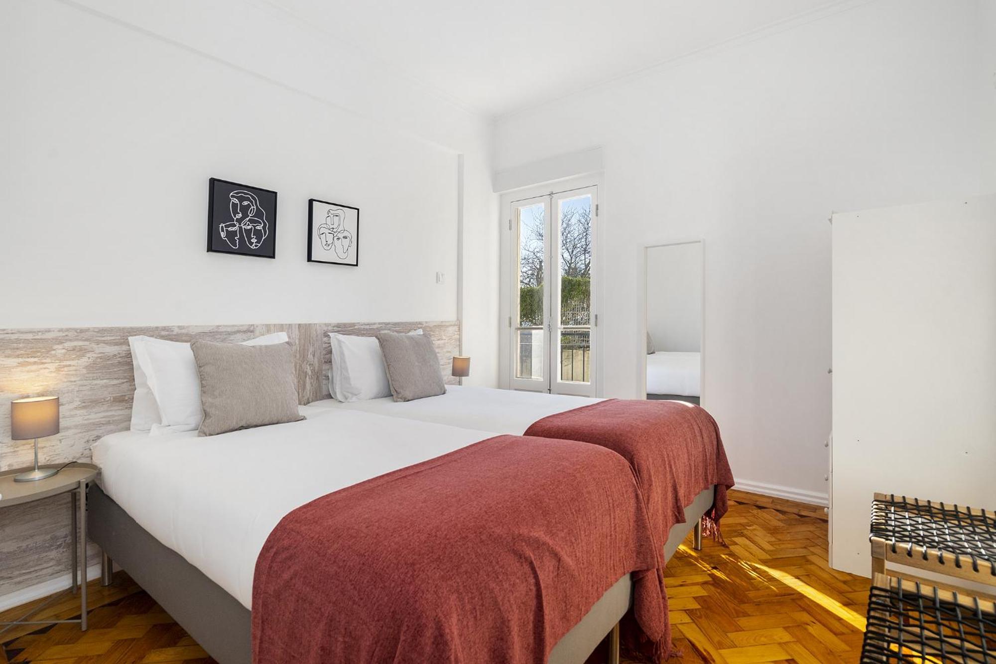 Whome Peaceful Alges Family Home Away From City Noise Esterno foto
